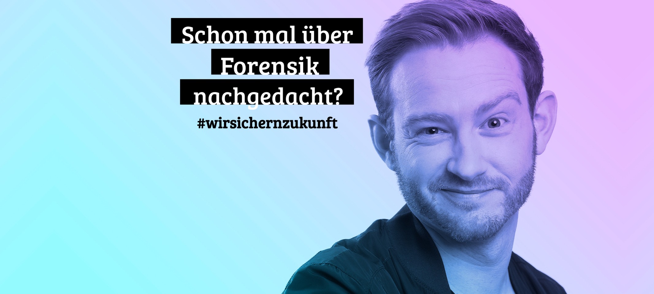 Ein Mann schaut fragend blinzelnd in die Kamera (Foto: LWL)